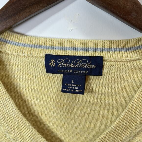 Brooks Brothers Supima Cotton Men’s Sweater Size L Butter Yellow Business Preppy - Picture 3 of 7